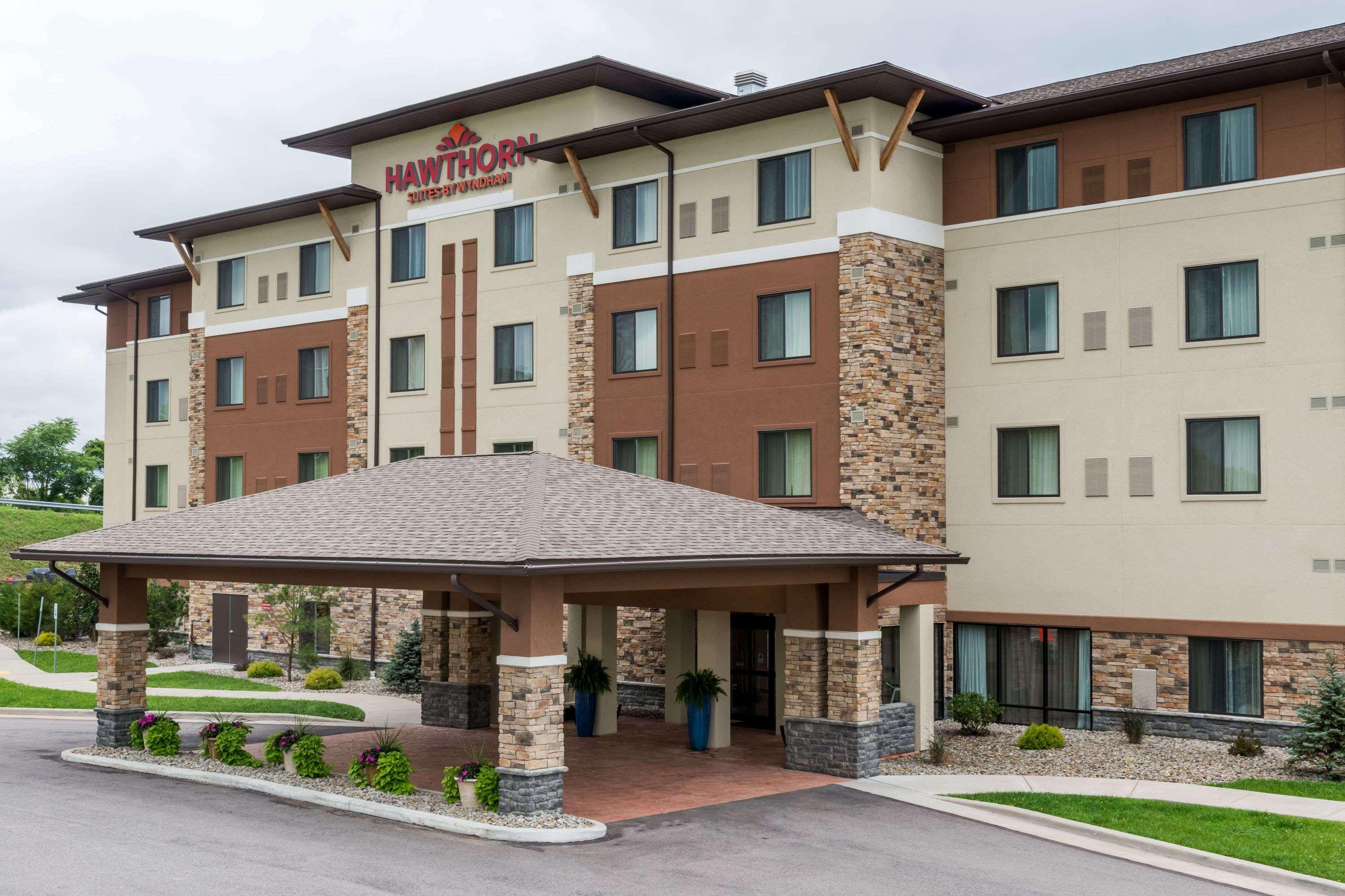 Hawthorn Suites By Wyndham Wheeling At The Highlands Triadelphia Εξωτερικό φωτογραφία