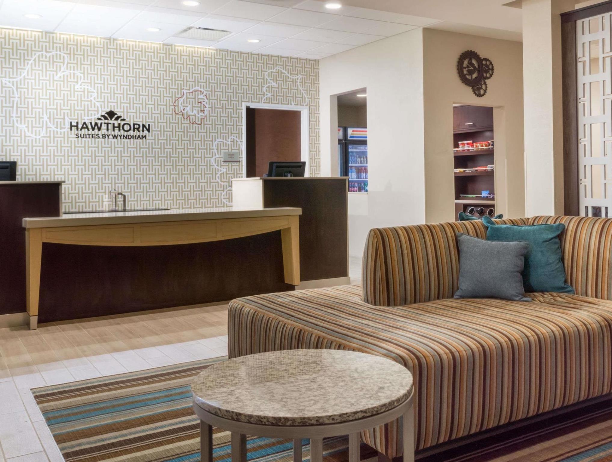 Hawthorn Suites By Wyndham Wheeling At The Highlands Triadelphia Εξωτερικό φωτογραφία