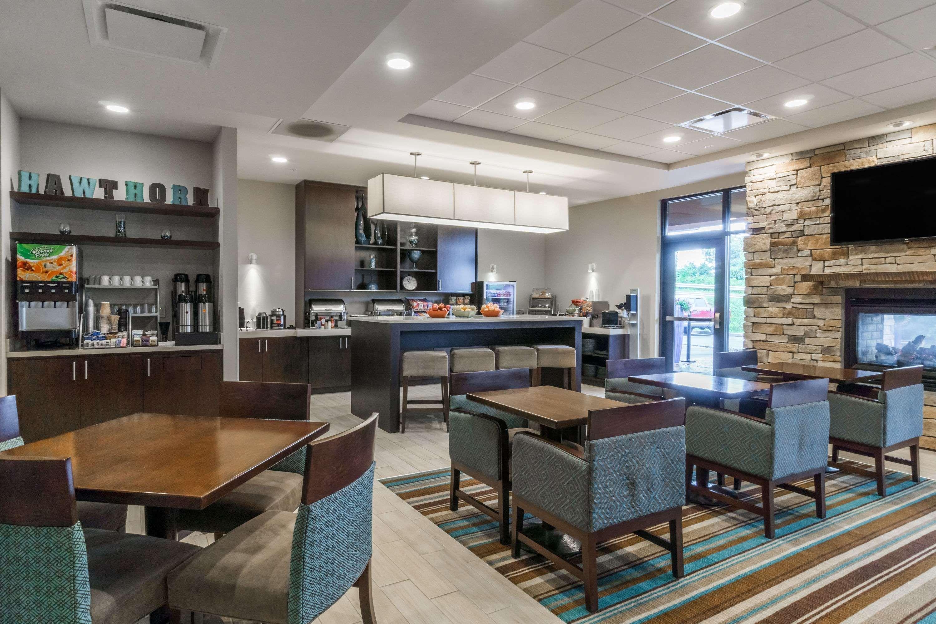 Hawthorn Suites By Wyndham Wheeling At The Highlands Triadelphia Εξωτερικό φωτογραφία