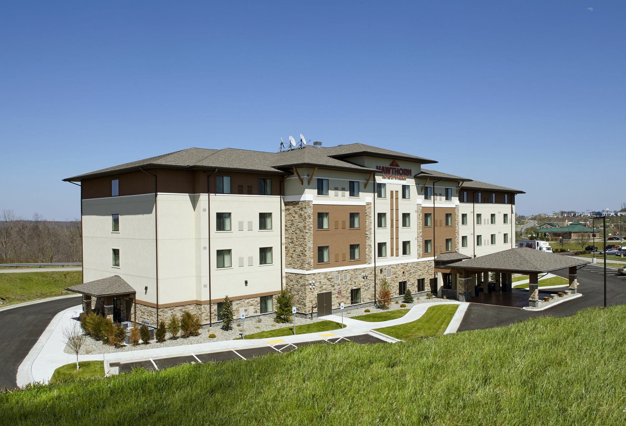 Hawthorn Suites By Wyndham Wheeling At The Highlands Triadelphia Εξωτερικό φωτογραφία